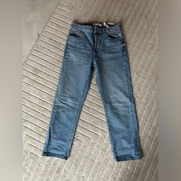 Zara regular fit Jean highrise - Picture 4 of 9